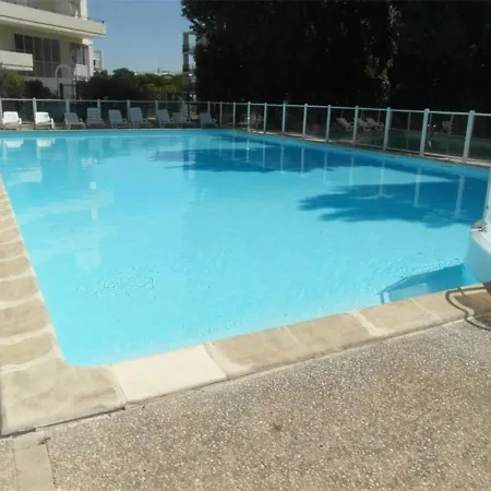 Apartmán Cosy A Avec Terrasse, Piscine Et Parking Prive - Fr-1-246-121