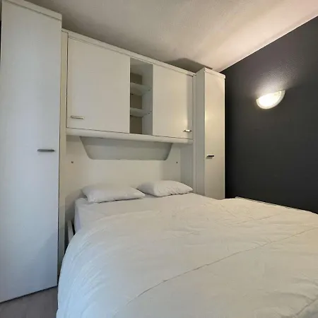 Cosy A Avec Terrasse, Piscine Et Parking Prive - Fr-1-246-121