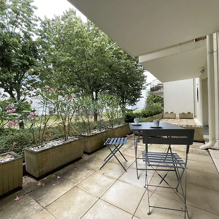 Cosy A Avec Terrasse, Piscine Et Parking Prive - Fr-1-246-121